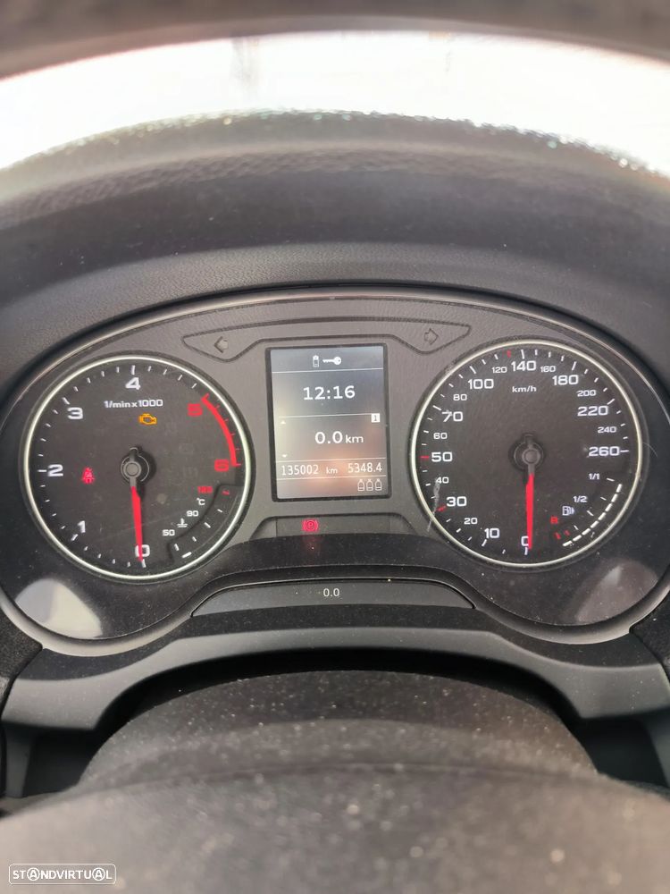 Audi A3 1.6 TDI Advance - 6