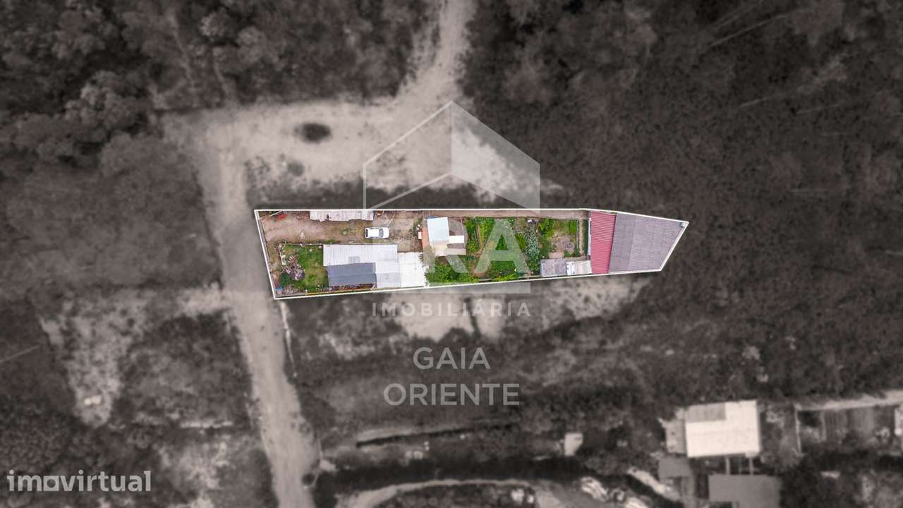 Terreno com Anexo Habitável a 5 Minutos de Espinho - Grande imagem: 3/8