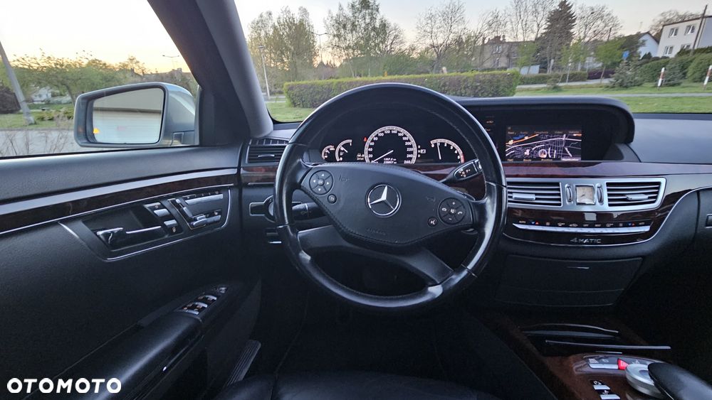 Mercedes-Benz Klasa S 350 CDI 4Matic DPF 7G-TRONIC BlueEFFICIENCY - 35