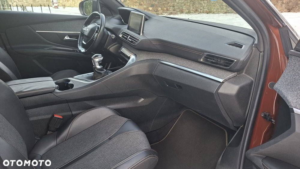 Peugeot 3008 - 19