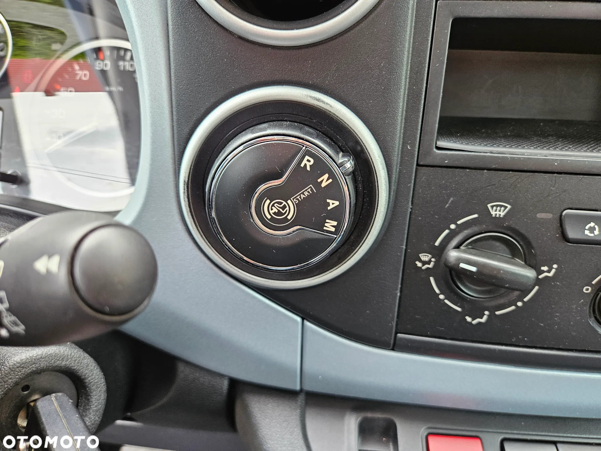 Citroën Berlingo e-HDi 90 FAP EGS6 Multispace - 11