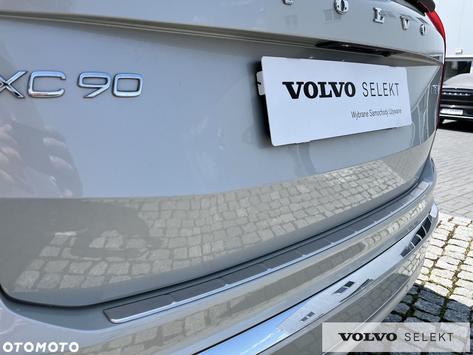 Volvo XC 90 - 9