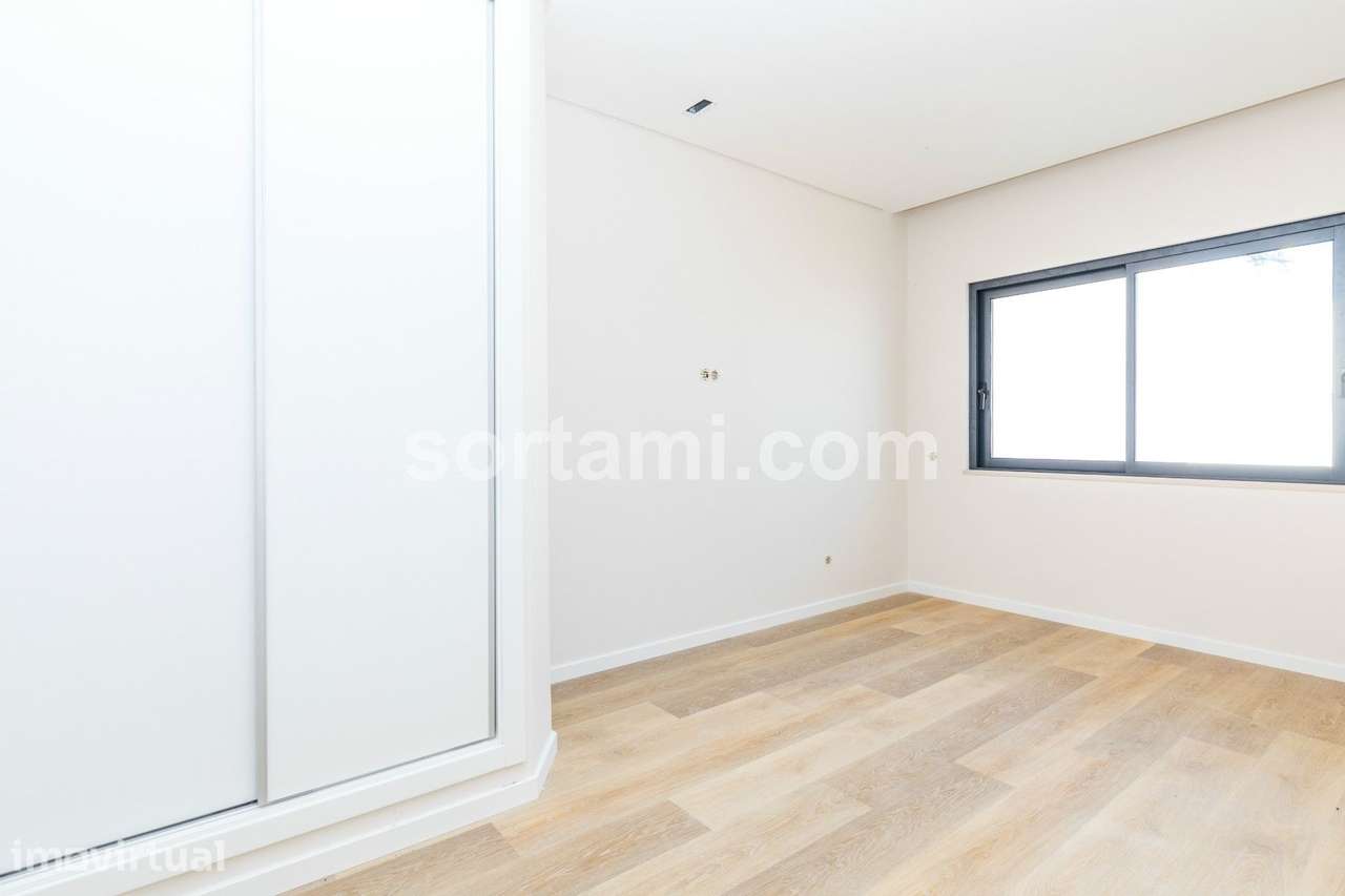 Moradia Isolada T3+1 Venda em Loulé (São Sebastião),Loulé - Grande imagem: 5/22
