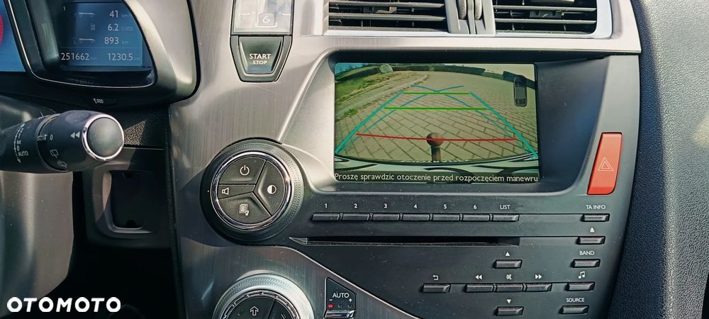 Citroën DS5 Hybrid4 EGS6 SoChic - 14