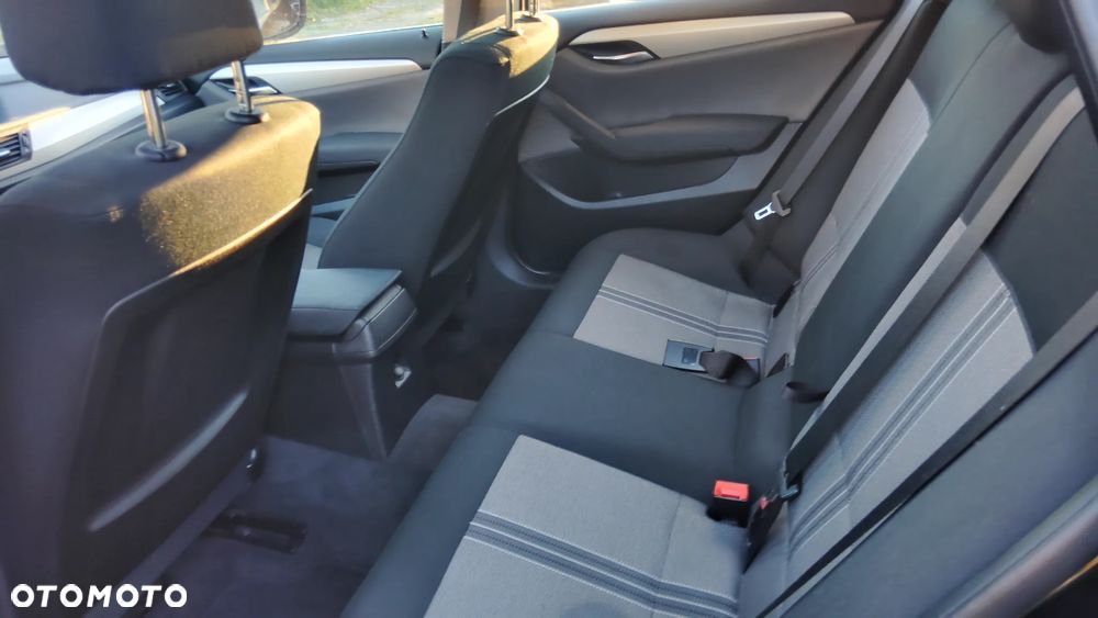 BMW X1 xDrive20d - 8