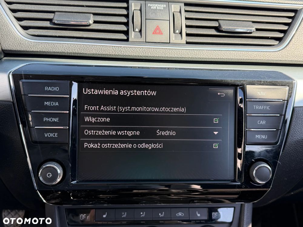 Skoda Superb 1.6 TDI GreenLine - 32