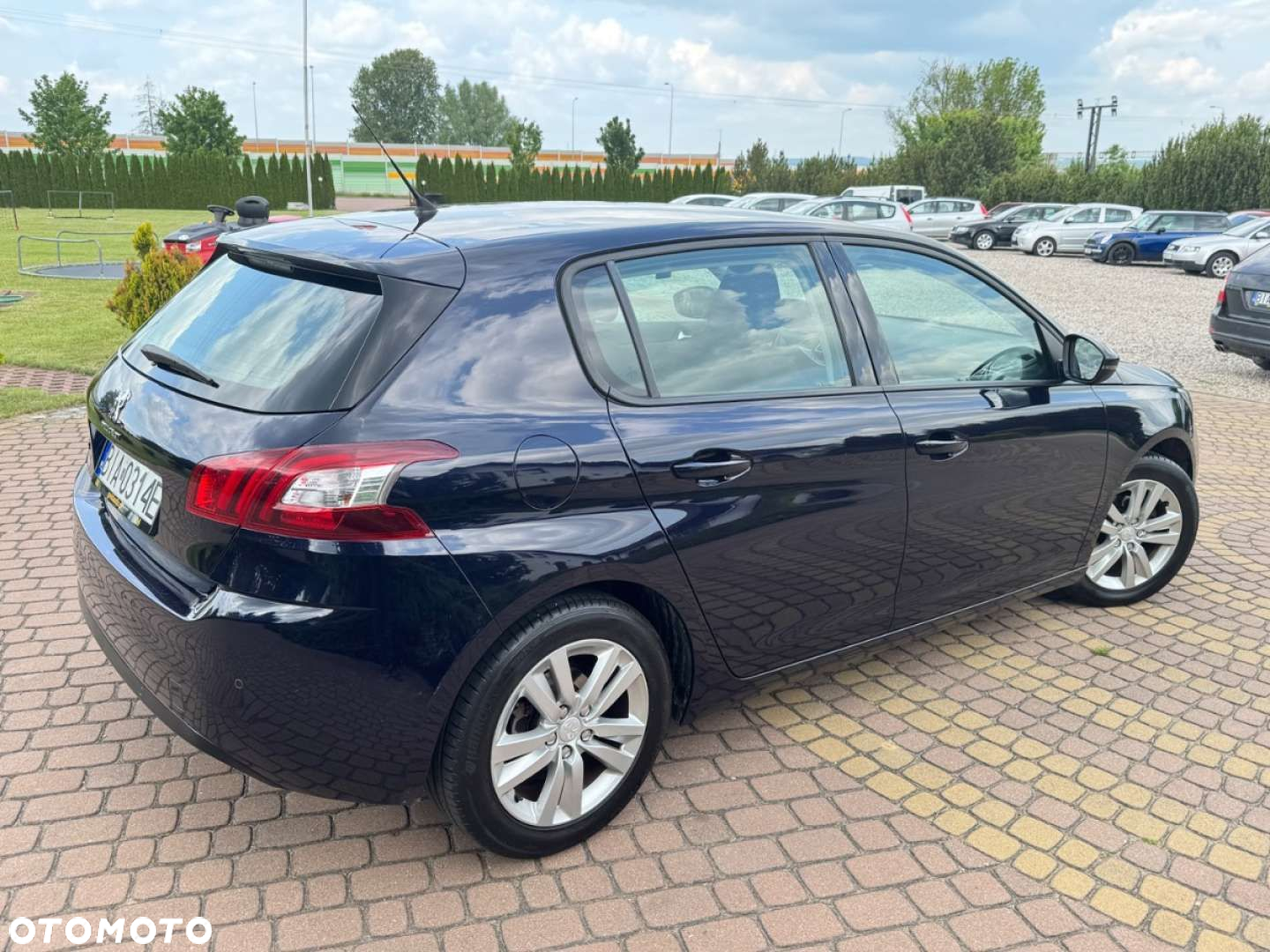 Peugeot 308 - 8