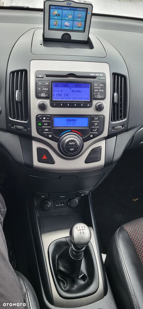 Hyundai i30 1.6 Premium - 11