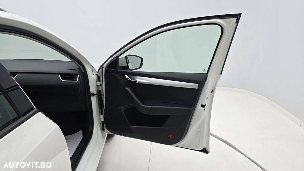 Skoda Octavia 1.6 TDI DSG Ambition - 18