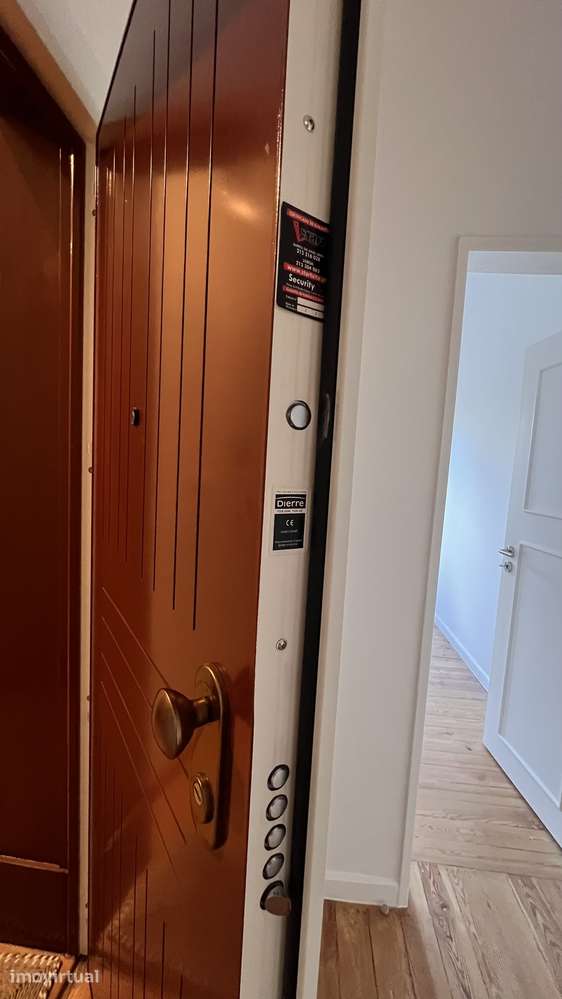 Apartamento T2+1 à venda na Avenida Rovisco Pais, 20 - Grande imagem: 5/49
