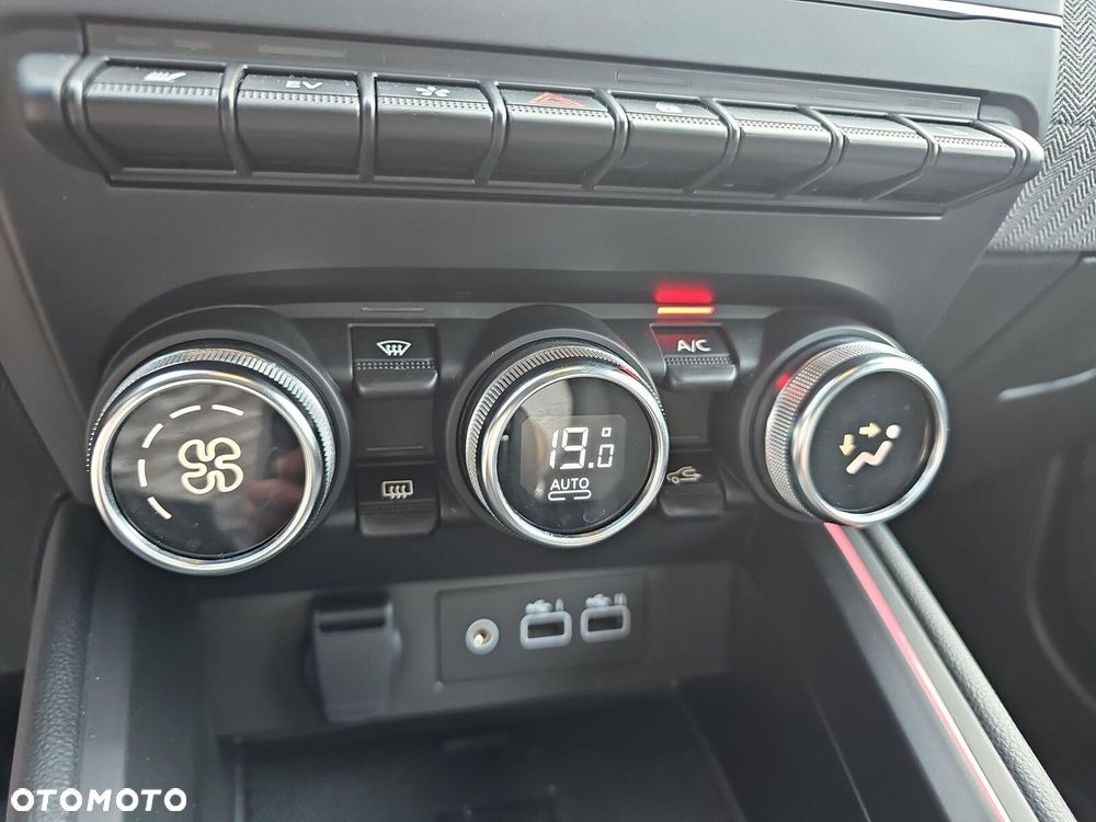 Renault Clio - 23