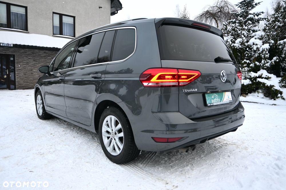 Volkswagen Touran 2.0 TDI SCR Highline - 5