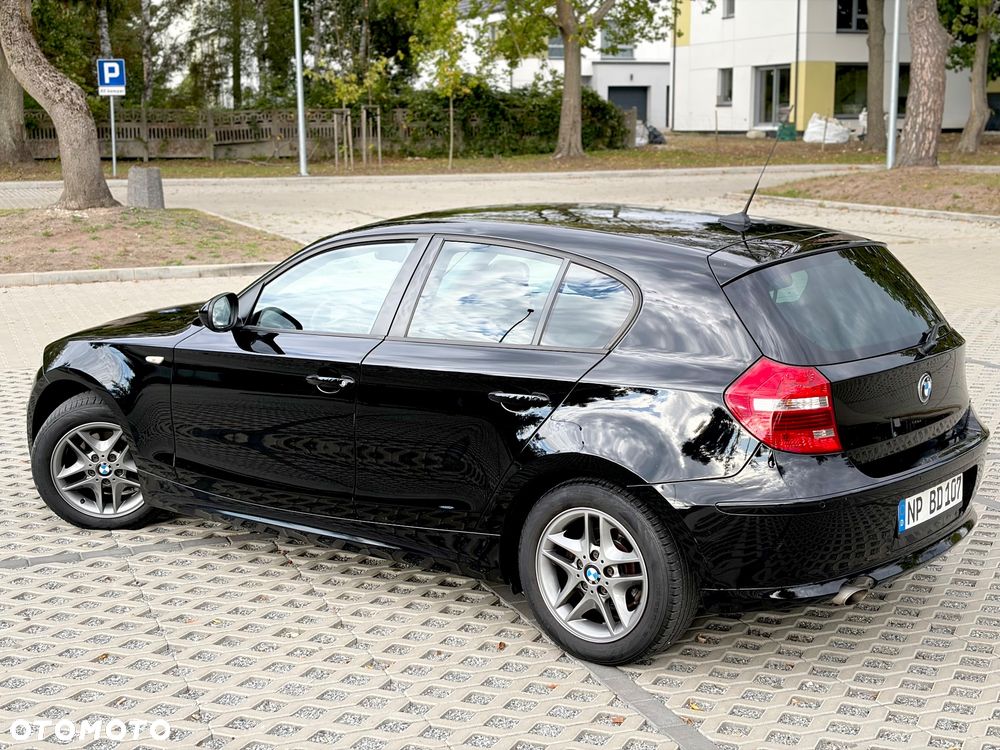 BMW Seria 1 2009 photo 4