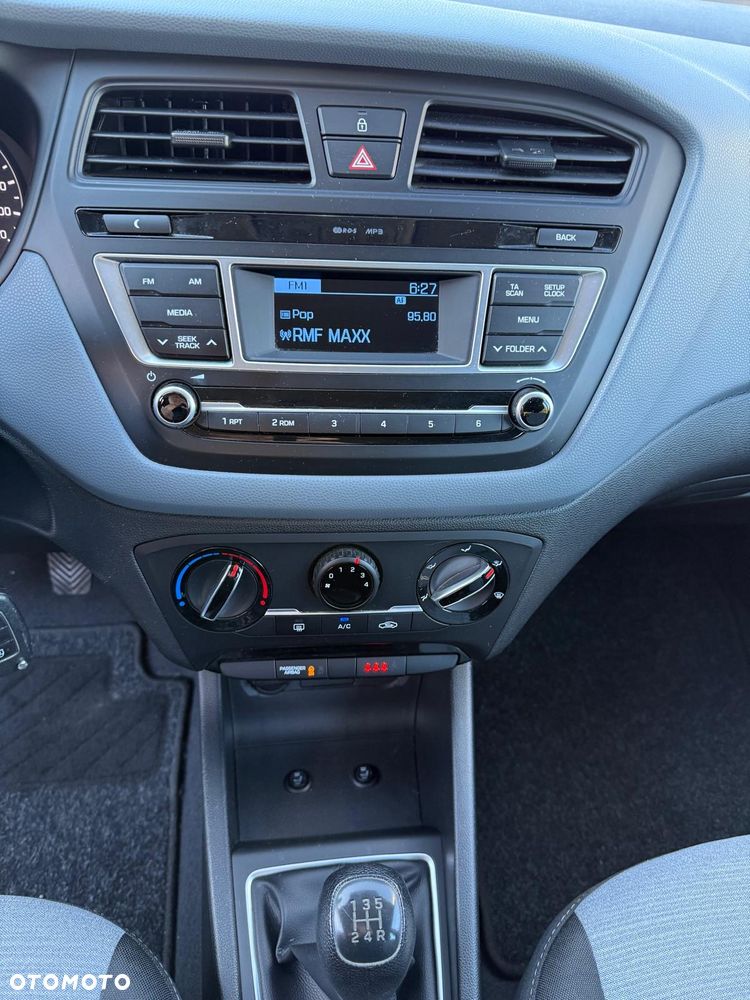 Hyundai i20 1.2 Select - 31