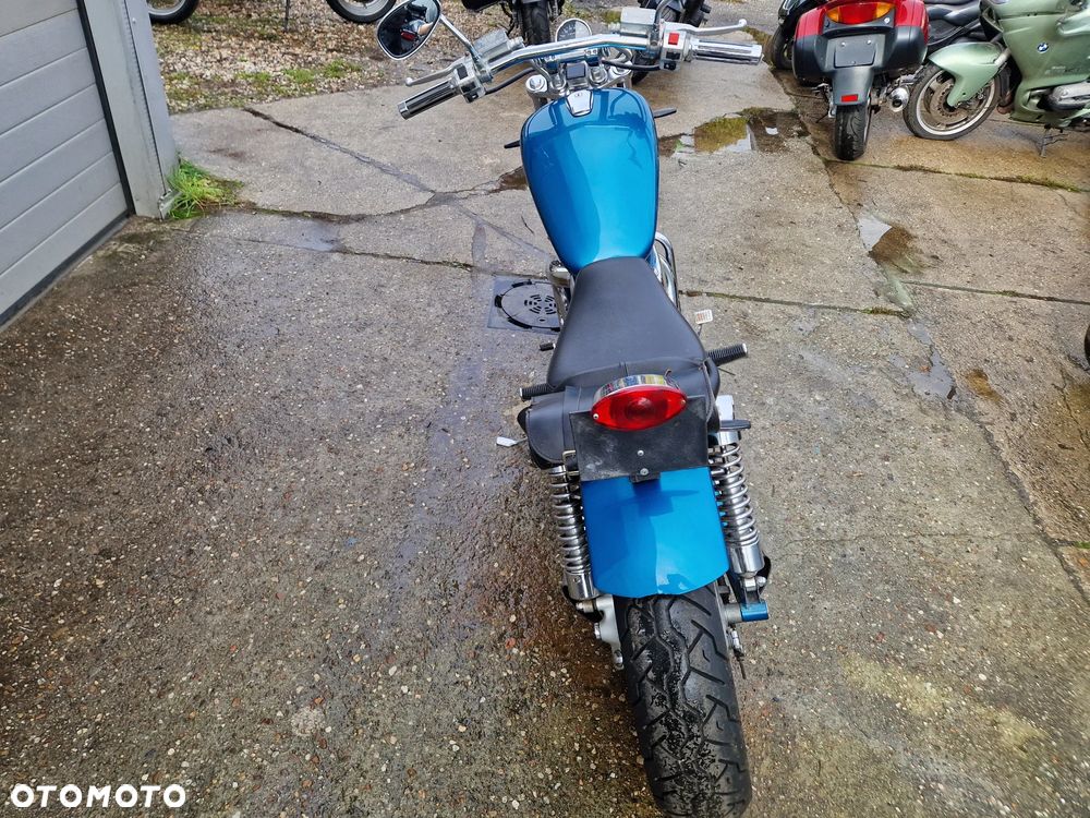 Suzuki Intruder - 8