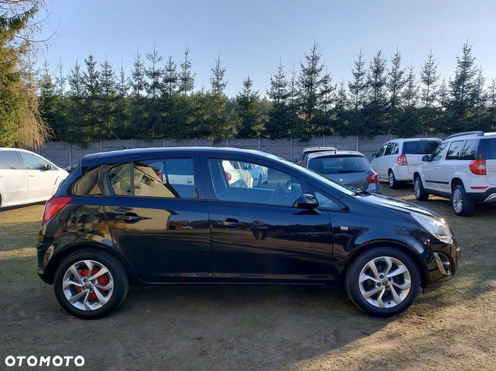 Opel Corsa 1.4 16V Cosmo - 10