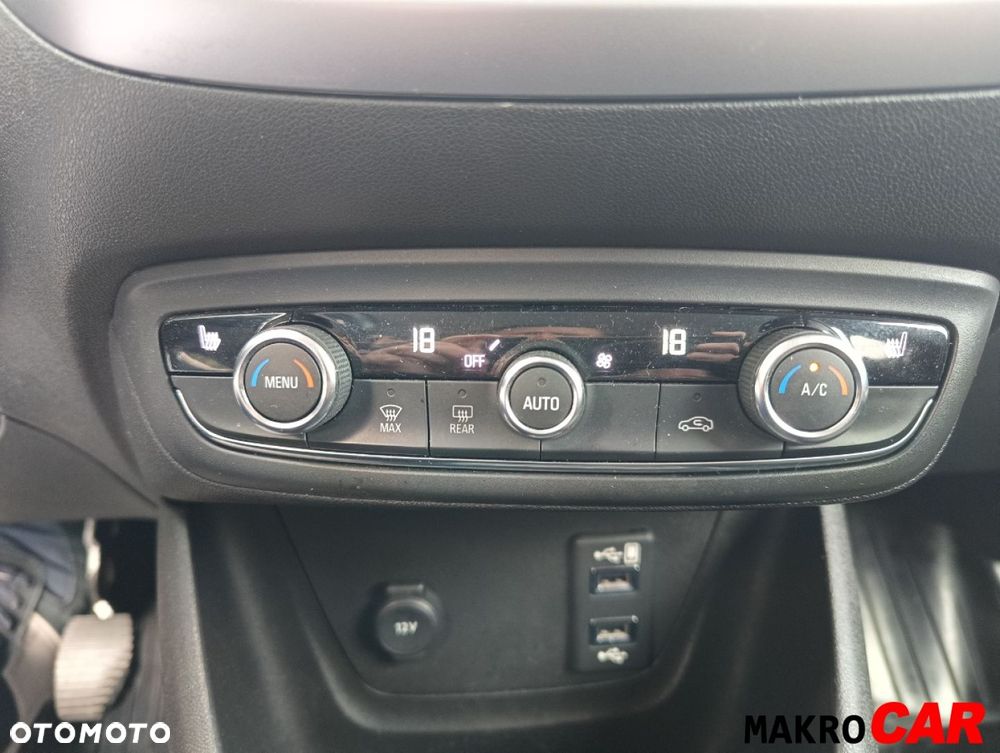 Opel Crossland X - 12