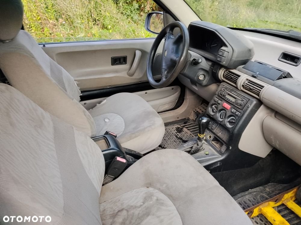 Land Rover Freelander 2.0 D - 10