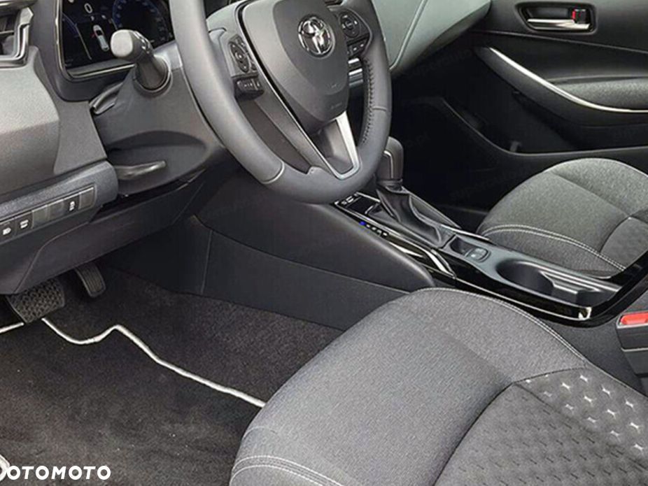 Toyota Corolla - 4