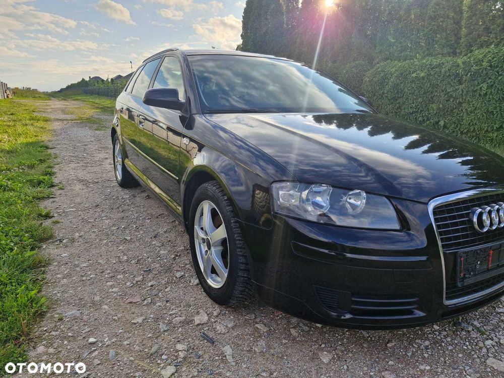 Audi A3 Sportback - 2