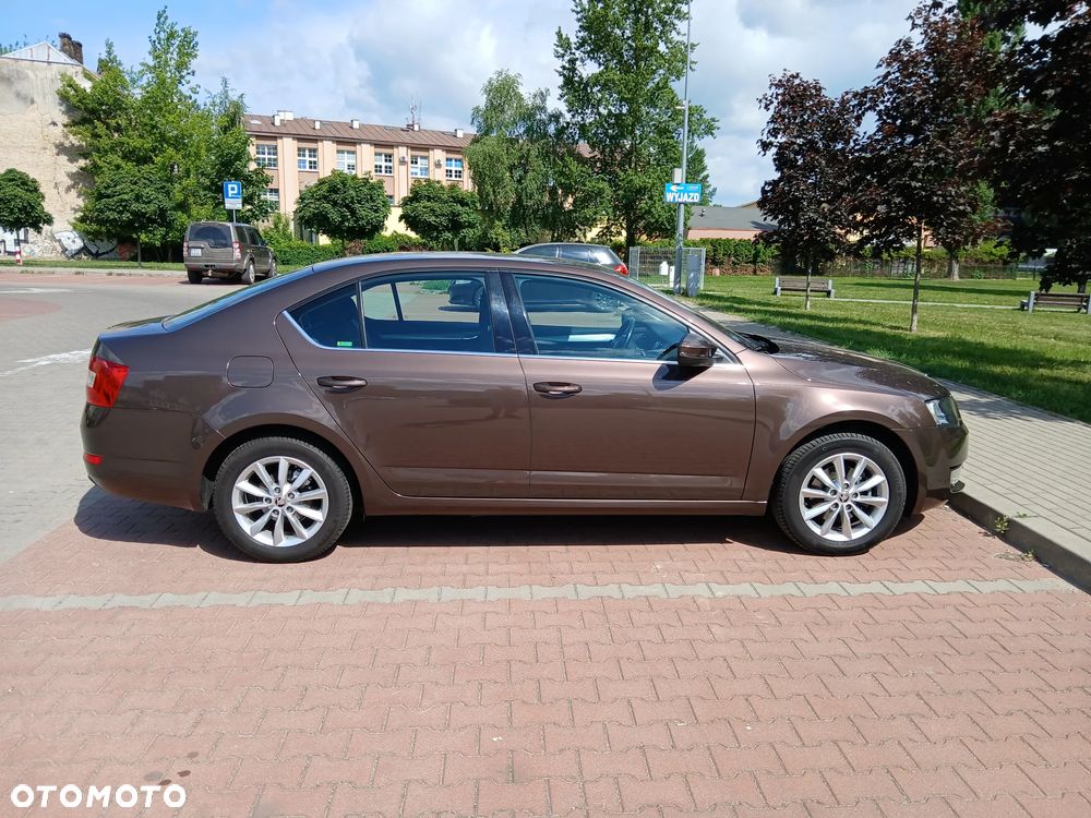 Skoda Octavia 1.4 TSI Ambition - 8