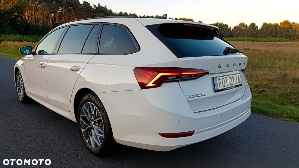 Skoda Octavia 2.0 TDI DSG Tour - 4