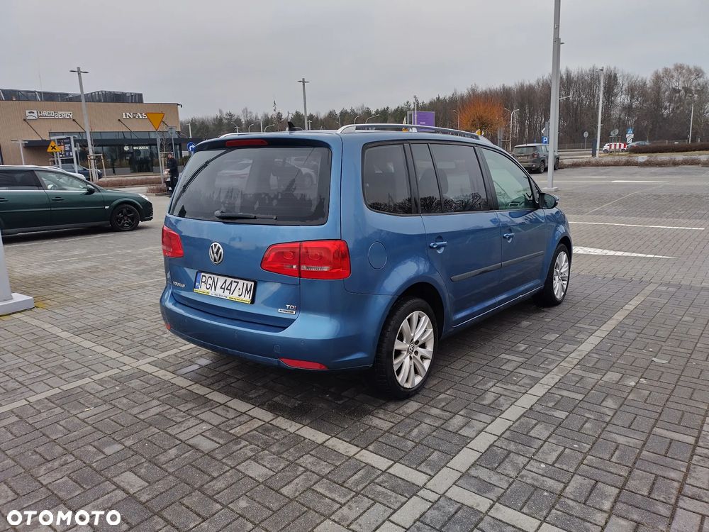 Volkswagen Touran 1.6 TDI DPF BlueMotion Technology Trendline - 13