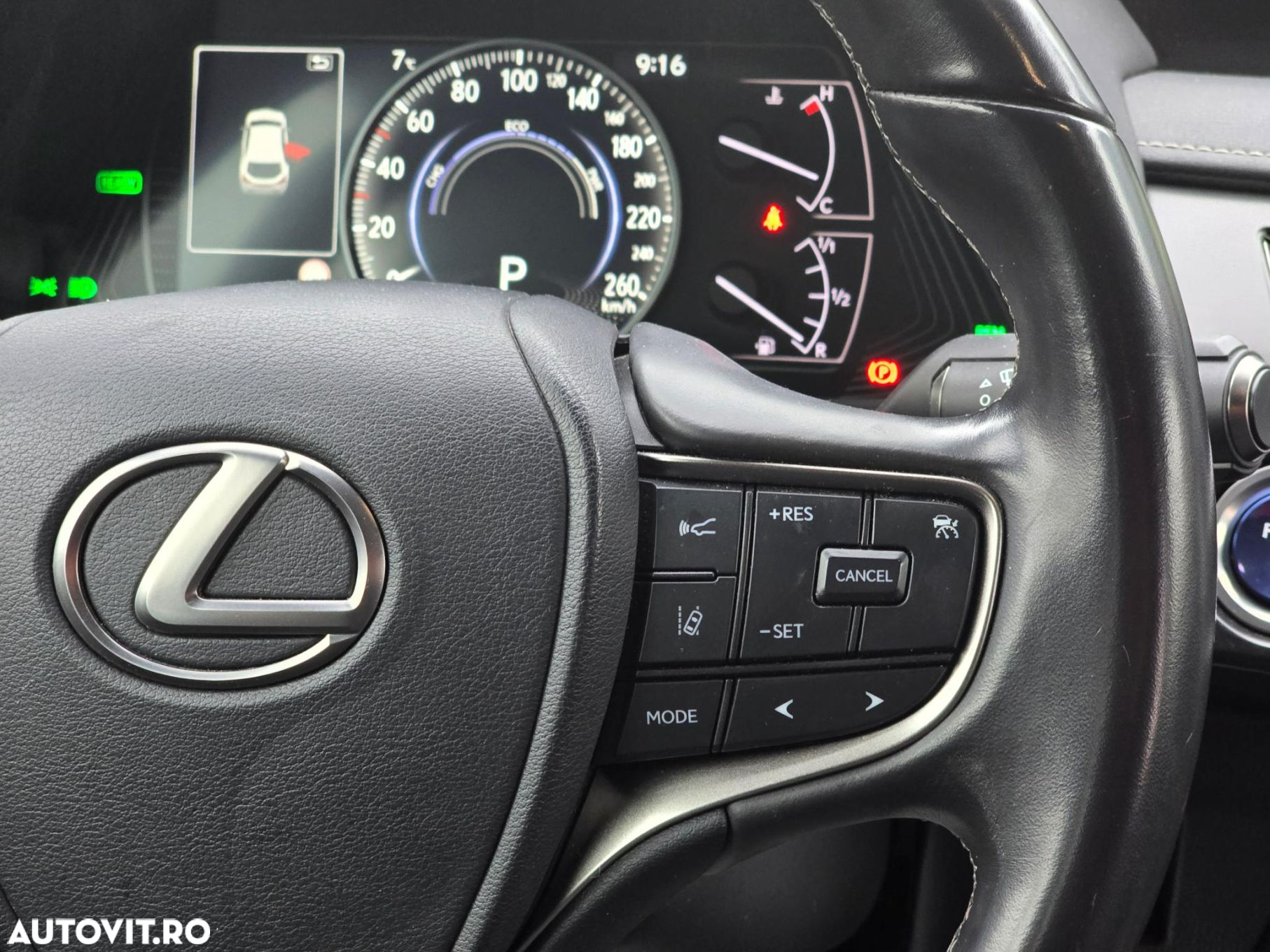 Lexus UX 250h 2.0L HEV 20H- (178 HP) 4X2 CVT Executive - 16