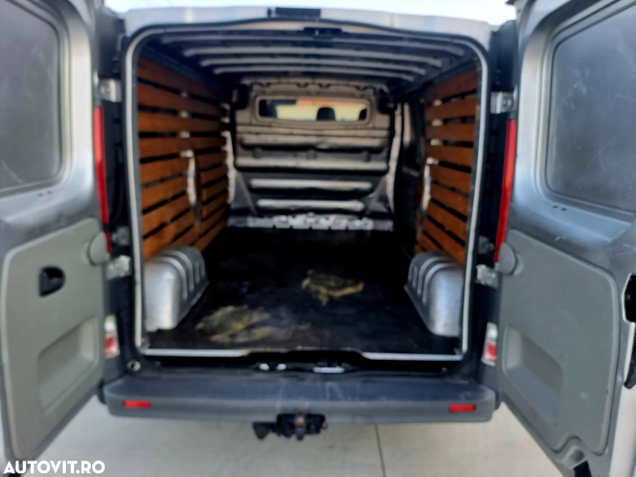 Opel Vivaro Combi 2.0 CDTI LWB EURO5 - 12