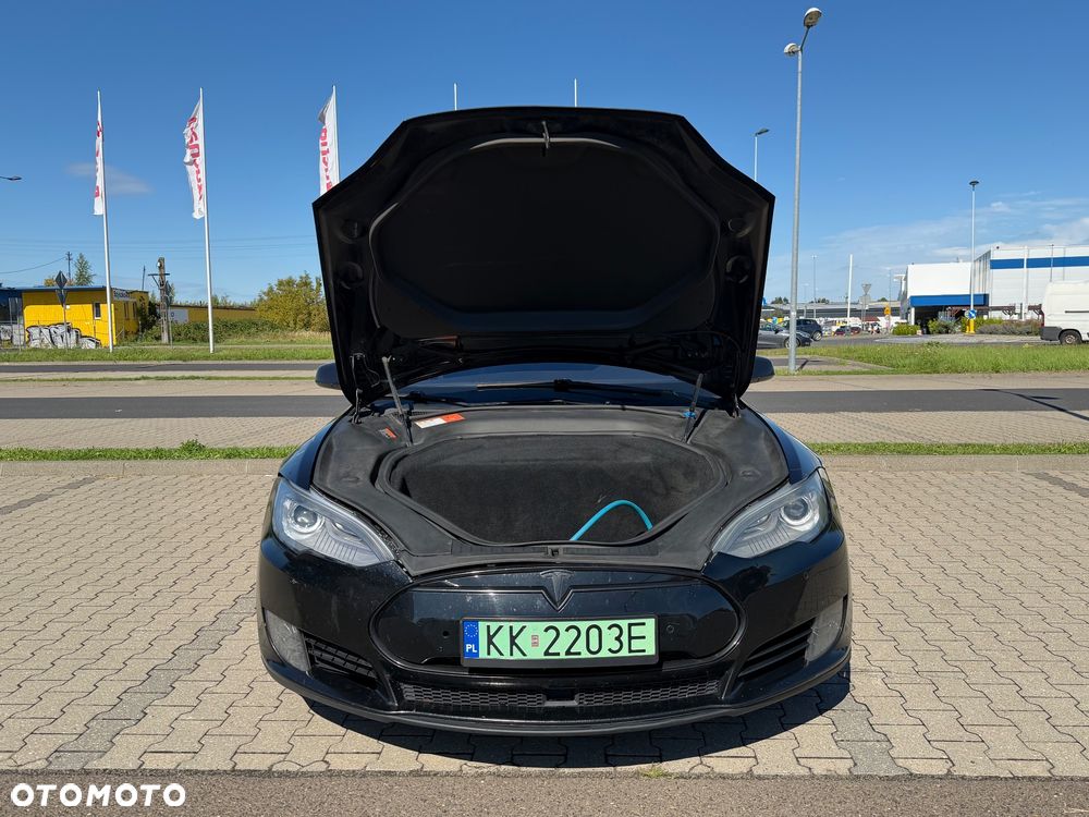 Tesla Model S 70 D - 23