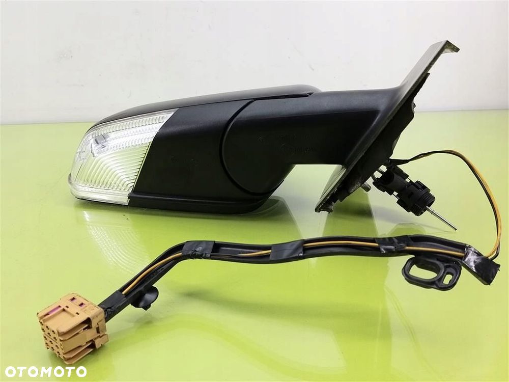 Lusterko prawe manualne VW Polo  IV 2005-2009 LIFT LAK: LC9Z 2 PIN - 2