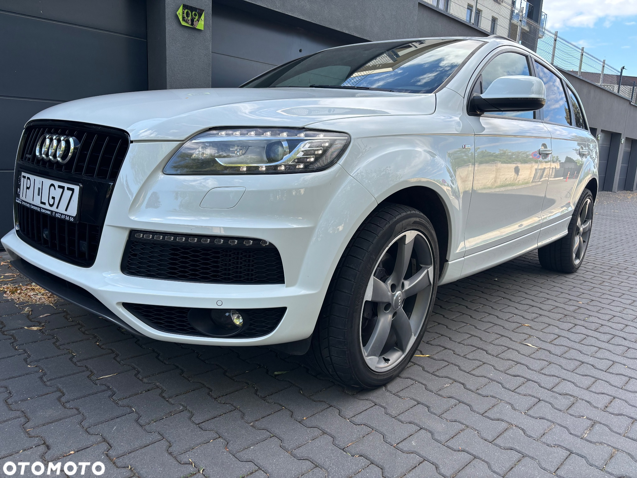 Audi Q7 3.0 TDI DPF clean diesel Quattro Tiptronic - 11