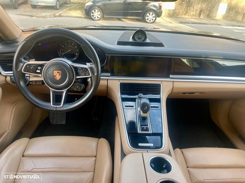 Porsche Panamera - 11