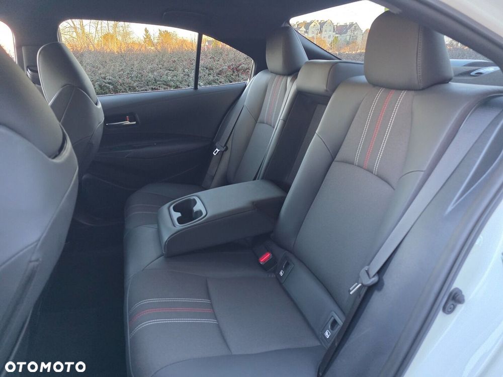 Toyota Corolla 1.8 Hybrid GR Sport Dynamic - 24