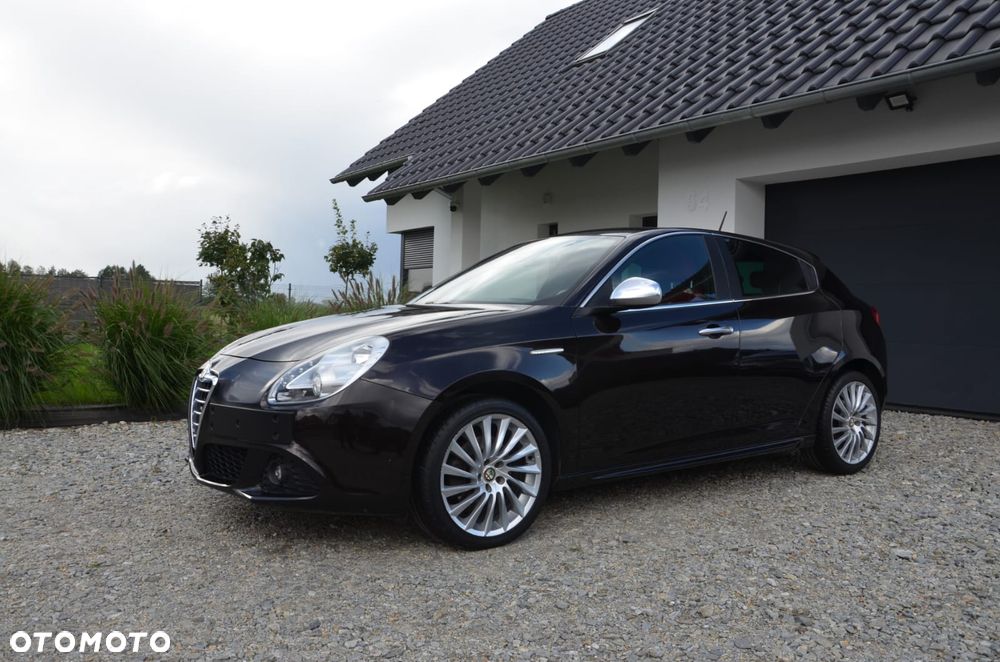 Alfa Romeo Giulietta 2.0 JTDM Distinctive - 2