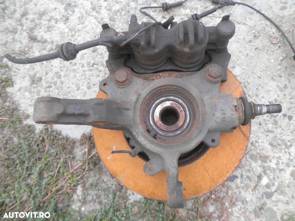 Fuzeta stanga / dreapta fata Renault Master 3 , Opel Movano B, 2.3 DCI