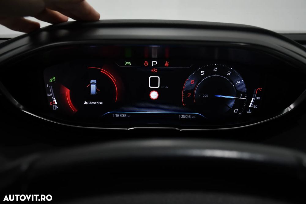 Peugeot 3008 PureTech 130 Stop & Start GPF EAT8 Allure - 38