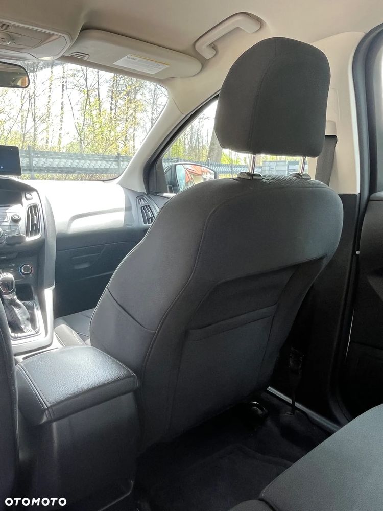 Ford Focus - 25