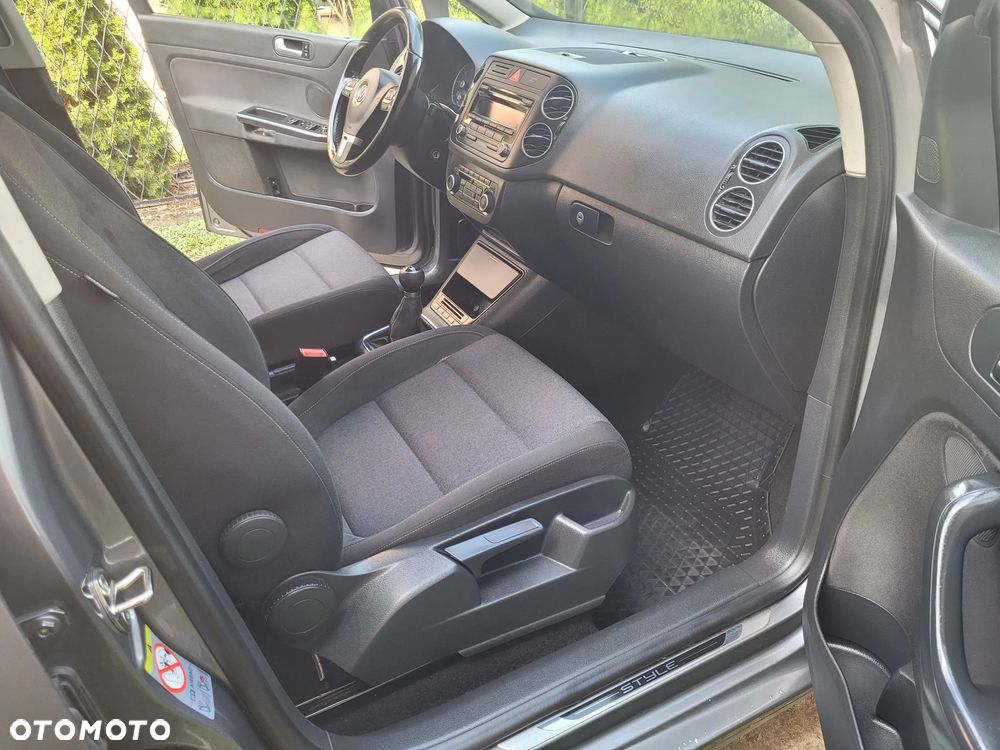 Volkswagen Golf Plus - 23