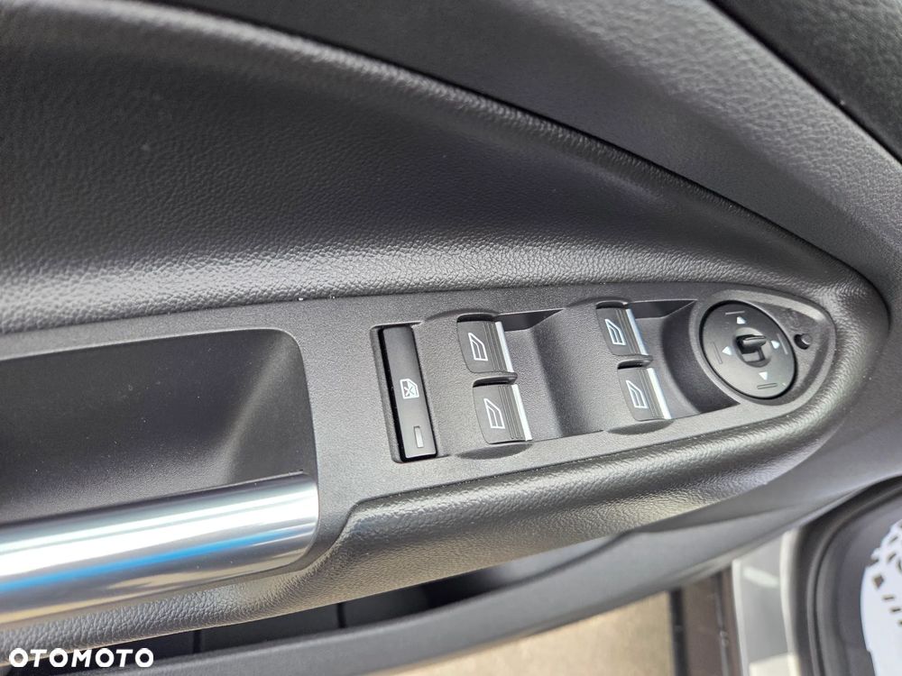 Ford Kuga - 19