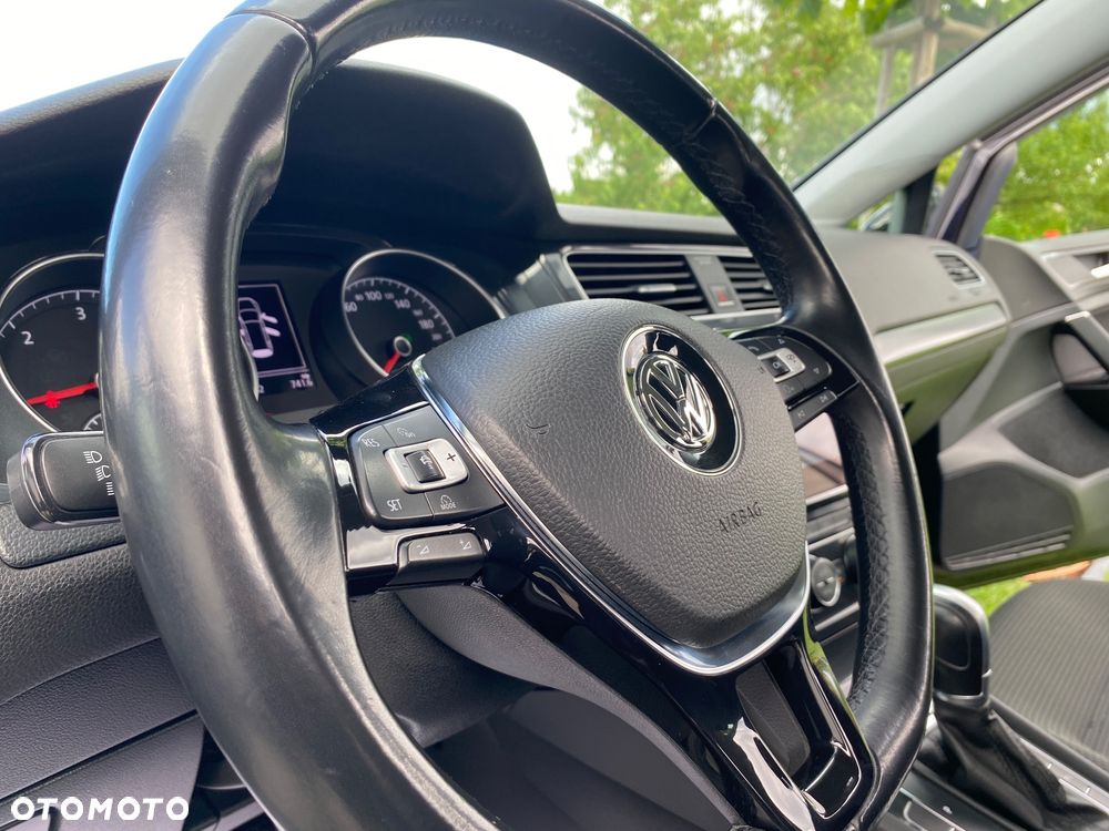 Volkswagen Golf - 14
