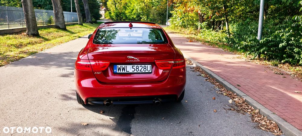 Jaguar XE 2.0 T Prestige - 6