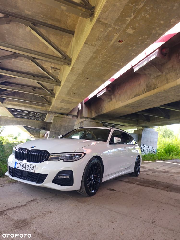BMW Seria 3 320d xDrive M Sport Shadow - 1