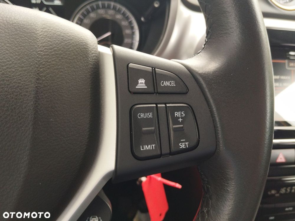 Suzuki Vitara 1.4 Boosterjet SHVS Premium 2WD - 23