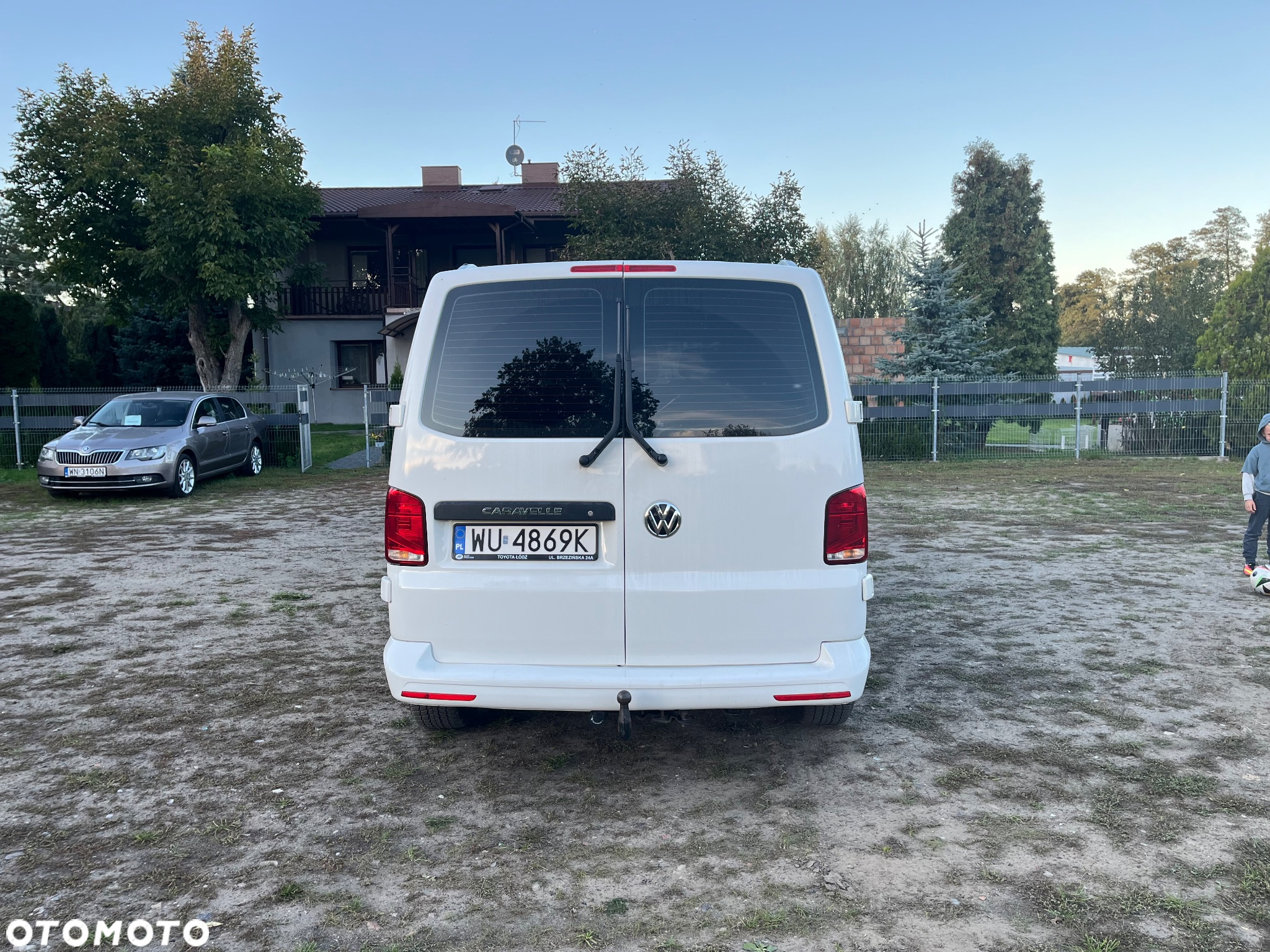 Volkswagen Caravelle - 5