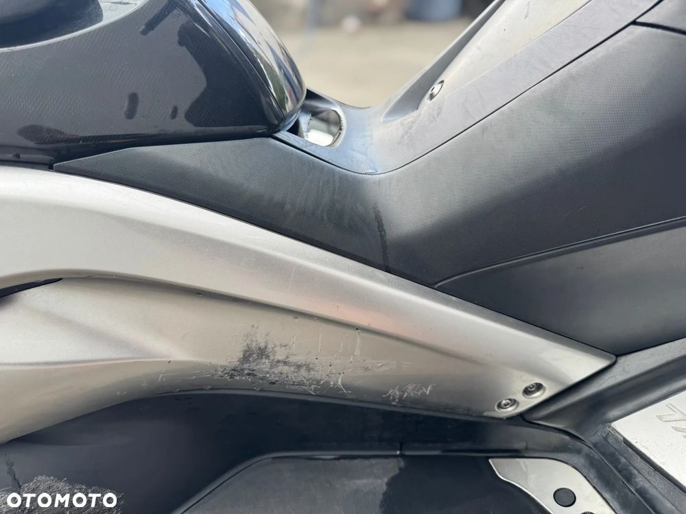 Yamaha Tmax - 17