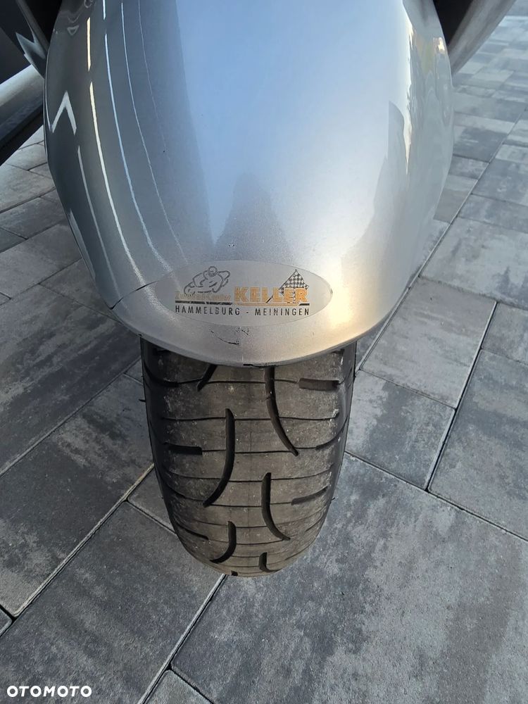 Suzuki Burgman - 20