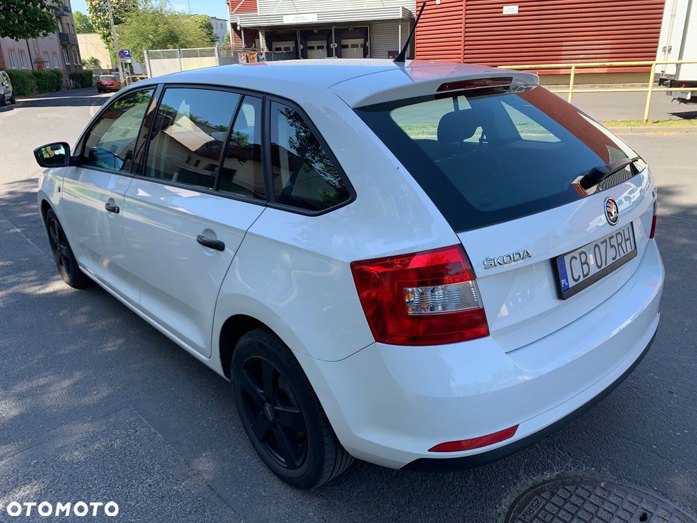Skoda RAPID 1.2 Edition - 9