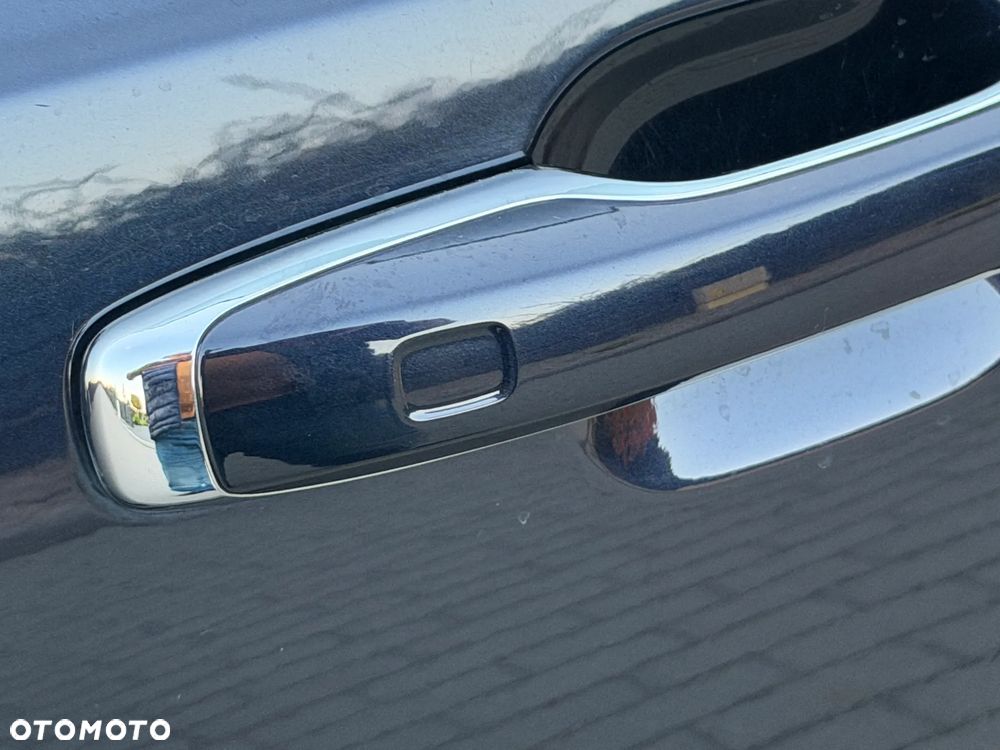 Volvo XC 90 - 25