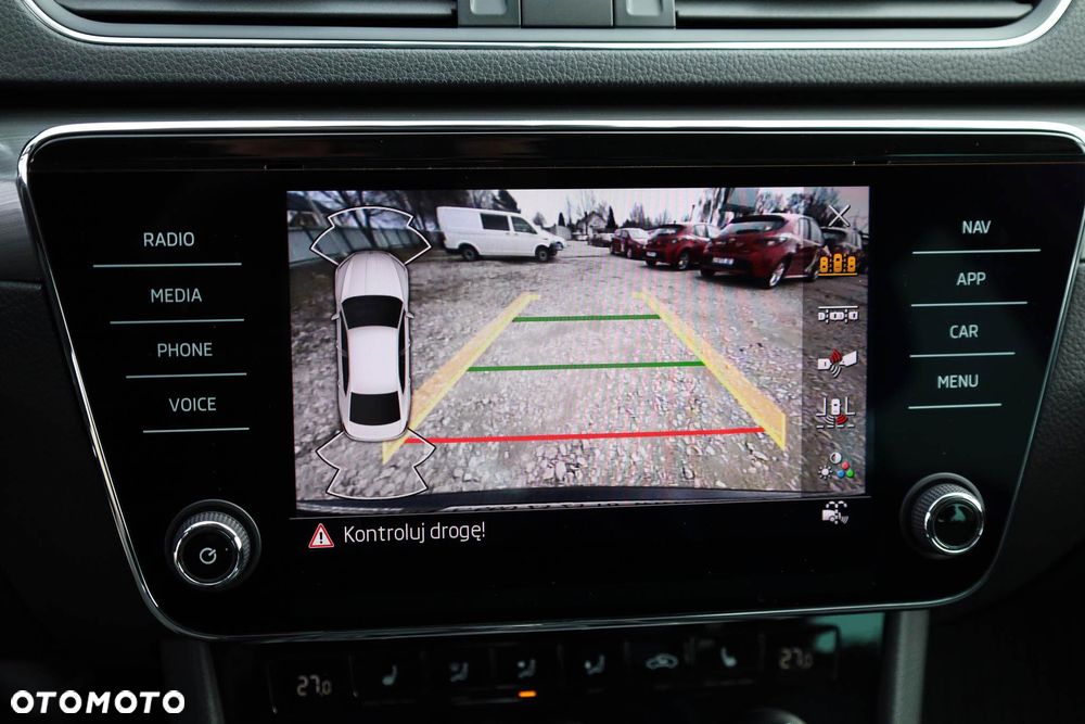 Skoda Superb 2.0 TSI Style DSG - 24